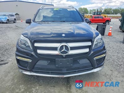 Piąte zdjęcie samochodu w środku: 2016 MERCEDES-BENZ GL 550 4MATIC VIN:4JGDF7DE3GA704160 - miniatura