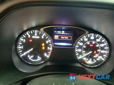 Zdjęcie 9 z 13 samochodu: 2017 NISSAN PATHFINDER SL VIN:5N1DR2MM6HC909639 - miniatura