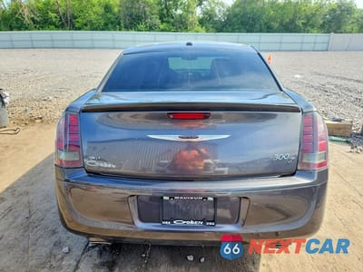 Zdjęcie 6 z 12 samochodu: 2014 CHRYSLER 300 S VIN:2C3CCAGG5EH273729 - miniatura
