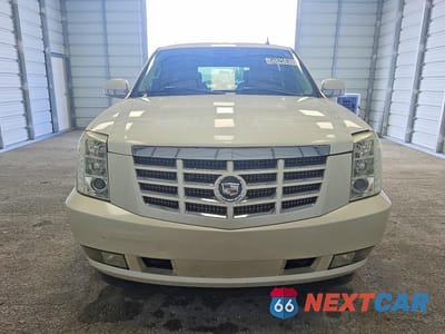 Piąte zdjęcie samochodu w środku: 2007 CADILLAC ESCALADE LUXURY VIN:1GYFK63807R277806 - miniatura