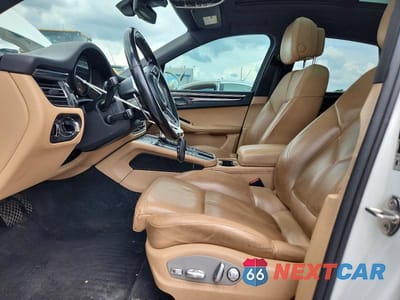 Zdjęcie 7 z 12 samochodu: 2019 PORSCHE MACAN VIN:WP1AA2A52KLB04819 - miniatura