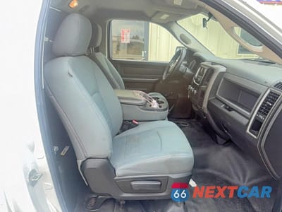 Zdjęcie 6 z 10 samochodu: 2013 RAM 1500 ST VIN:3C6JR6DG7DG581980 - miniatura