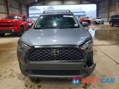 Piąte zdjęcie samochodu w środku: 2022 TOYOTA COROLLA CROSS LE VIN:7MUCAAAG5NV018080 - miniatura