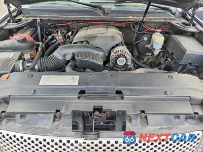 Zdjęcie 12 z 13 samochodu: 2008 GMC YUKON XL DENALI VIN:1GKFK66888J116433 - miniatura