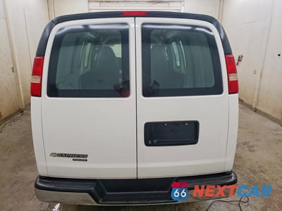 Zdjęcie 6 z 13 samochodu: 2014 CHEVROLET EXPRESS 1500 CARGO DELIVERY VAN VIN:1GCSGAFX0E1140775 - miniatura