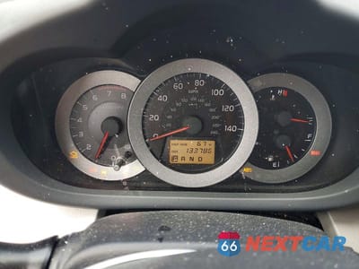 Zdjęcie 9 z 13 samochodu: 2006 TOYOTA RAV4 LIMITED VIN:JTMZK31V365002799 - miniatura