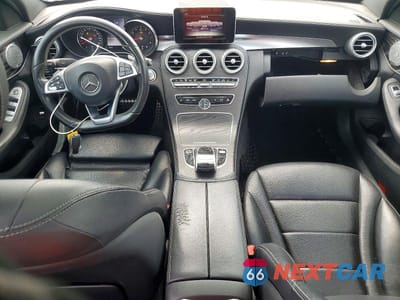 Zdjęcie 8 z 12 samochodu: 2015 MERCEDES-BENZ C 300 VIN:55SWF4JB5FU074507 - miniatura