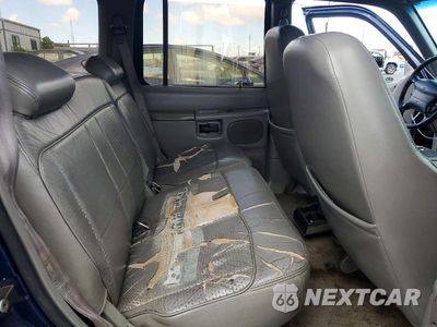 Zdjęcie 10 z 12 samochodu: 1995 FORD EXPLORER VIN:1FMDU32X2SZB10382 - miniatura