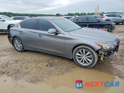 Czwarte zdjęcie samochodu z boku: 2015 INFINITI Q50 PREMIUM VIN:JN1BV7APXFM332952 - miniatura
