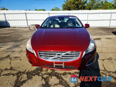 Piąte zdjęcie samochodu w środku: 2012 VOLVO S60 T5 VIN:YV1622FS0C2030756 - miniatura