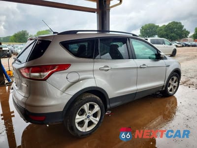 Trzecie zdjęcie samochodu z tyłu: 2014 FORD ESCAPE SE VIN:1FMCU0GX7EUC81553 - miniatura