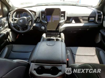 Zdjęcie 8 z 12 samochodu: 2026 RAM 1500 LARAMIE VIN:1C6SRFJT1TN280309 - miniatura
