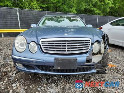 Piąte zdjęcie samochodu w środku: 2005 MERCEDES-BENZ E 320 VIN:WDBUF65J15A616598 - miniatura