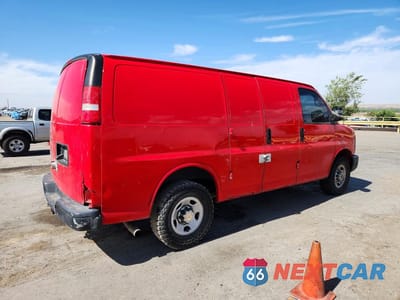 Trzecie zdjęcie samochodu z tyłu: 2015 GMC SAVANA G2500 VIN:1GTW7FCFXF1279517 - miniatura
