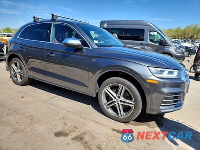 Czwarte zdjęcie samochodu z boku: 2018 AUDI SQ5 PREMIUM PLUS VIN:WA1A4AFY0J2166580 - miniatura