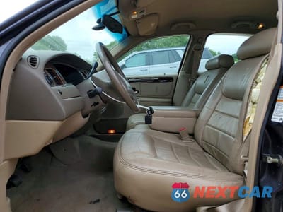 Zdjęcie 7 z 12 samochodu: 1999 LINCOLN TOWN CAR EXECUTIVE VIN:1LNHM81W4XY665208 - miniatura