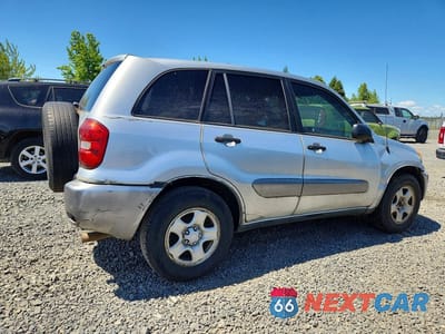 Trzecie zdjęcie samochodu z tyłu: 2004 TOYOTA RAV4 BASE VIN:JTEGD20V540034379 - miniatura