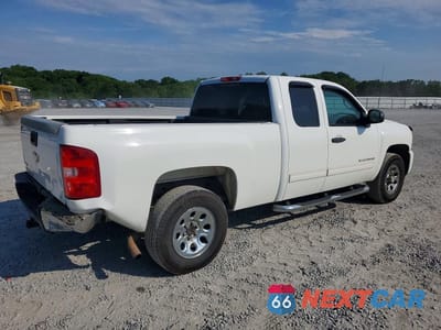 Trzecie zdjęcie samochodu z tyłu: 2011 CHEVROLET SILVERADO C1500 LT VIN:1GCRCSEA0BZ178064 - miniatura