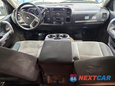 Zdjęcie 8 z 12 samochodu: 2008 CHEVROLET SILVERADO K1500 VIN:3GCEK13348G258931 - miniatura