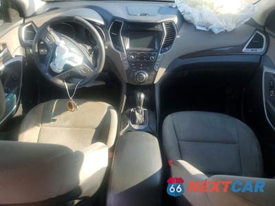 Zdjęcie 8 z 13 samochodu: 2017 HYUNDAI SANTA FE SE VIN:KM8SM4HF9HU181886 - miniatura
