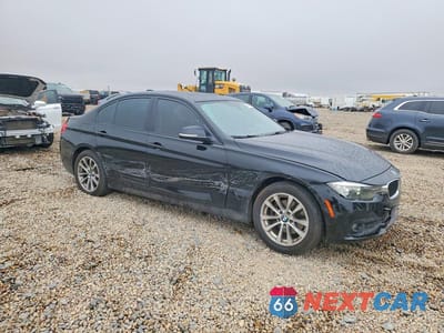 Czwarte zdjęcie samochodu z boku: 2016 BMW 320 I VIN:WBA8E1G55GNU10802 - miniatura