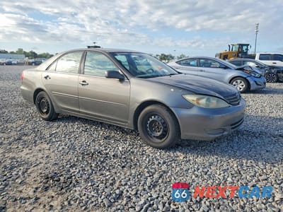 Czwarte zdjęcie samochodu z boku: 2003 TOYOTA CAMRY LE VIN:4T1BE32K33U697652 - miniatura
