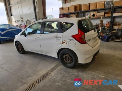 Drugie zdjęcie samochodu z przodu: 2018 NISSAN VERSA NOTE S VIN:3N1CE2CP1JL364597 - miniatura