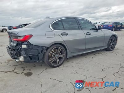 Trzecie zdjęcie samochodu z tyłu: 2024 BMW 3ER 330I VIN:3MW69FF04R8E83504 - miniatura
