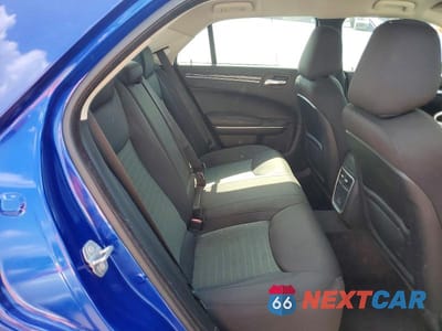 Zdjęcie 10 z 12 samochodu: 2018 CHRYSLER 300 TOURING VIN:2C3CCAAG0JH308213 - miniatura