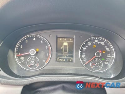 Zdjęcie 9 z 13 samochodu: 2014 VOLKSWAGEN PASSAT SE VIN:1VWBT7A34EC089544 - miniatura