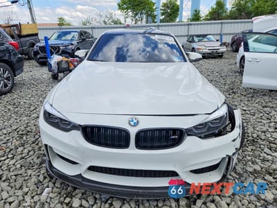 Piąte zdjęcie samochodu w środku: 2018 BMW M3 VIN:WBS8M9C5XJ5K99464 - miniatura