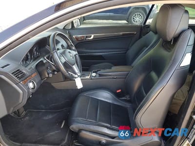Zdjęcie 7 z 12 samochodu: 2012 MERCEDES-BENZ E 350 VIN:WDDKJ5KB9CF132960 - miniatura