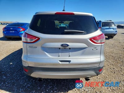 Zdjęcie 6 z 11 samochodu: 2015 FORD ESCAPE SE VIN:1FMCU9G96FUA81481 - miniatura