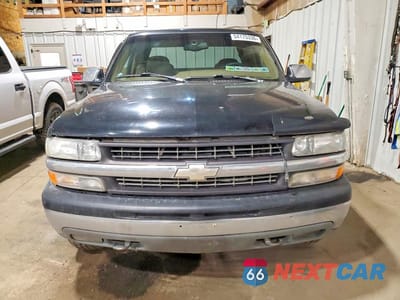 Piąte zdjęcie samochodu w środku: 1999 CHEVROLET SILVERADO K1500 VIN:1GCEK19T1XE116551 - miniatura