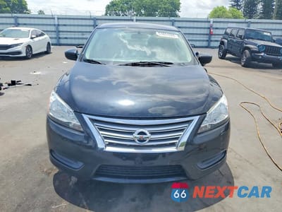 Piąte zdjęcie samochodu w środku: 2012 NISSAN VERSA SV VIN:3N1AB7AP6FL688684 - miniatura