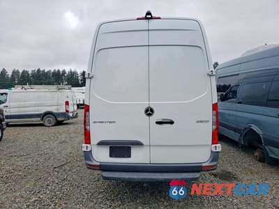 Zdjęcie 6 z 12 samochodu: 2023 MERCEDES BENZ SPRINTER 2500 DELIVERY VAN VIN:W1Y4KDHY2PT123719 - miniatura