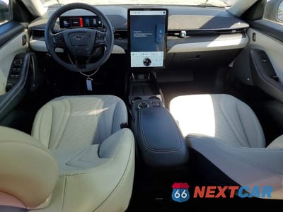 Zdjęcie 8 z 14 samochodu: 2021 FORD MUSTANG MACH-E PREMIUM VIN:3FMTK3RMXMMA46139 - miniatura