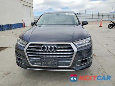 Piąte zdjęcie samochodu w środku: 2018 AUDI Q7 PREMIUM PLUS VIN:WA1LHAF75JD047075 - miniatura