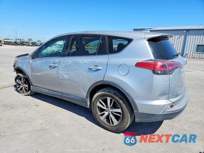 Drugie zdjęcie samochodu z przodu: 2018 TOYOTA RAV4 XLE VIN:2T3RFREV9JW813381 - miniatura