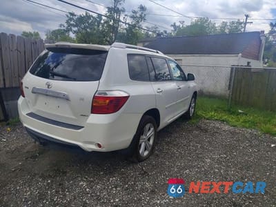 Czwarte zdjęcie samochodu z boku: 2008 TOYOTA HIGHLANDER LIMITED VIN:JTEES42A682064889 - miniatura