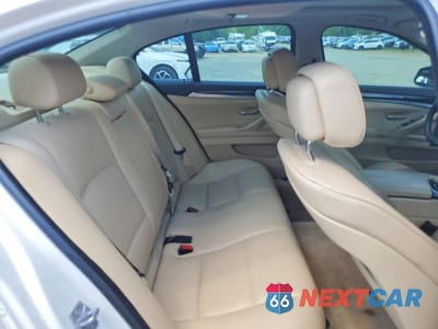 Zdjęcie 10 z 12 samochodu: 2013 BMW 528 XI VIN:WBAXH5C54DD112565 - miniatura
