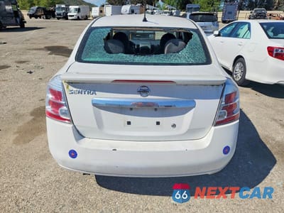 Zdjęcie 6 z 12 samochodu: 2012 NISSAN SENTRA 2.0 VIN:3N1AB6AP2CL652996 - miniatura