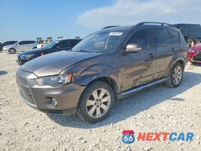 2011 MITSUBISHI OUTLANDER SE JA4AS3AW8BU011692 - główne zdjęcie licytacji z USA - miniatura