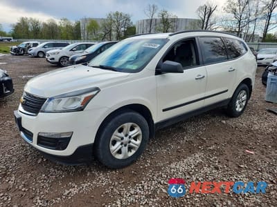 2015 CHEVROLET TRAVERSE LS 1GNKRFED6FJ316784 - główne zdjęcie licytacji z USA - miniatura