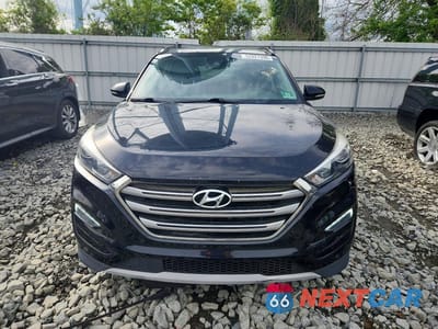Piąte zdjęcie samochodu w środku: 2018 HYUNDAI TUCSON LIMITED VIN:KM8J3CA24JU799333 - miniatura