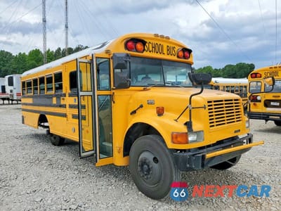 1997 INTERNATIONAL 3000 3800 1HVBBABN0VH474955 - główne zdjęcie licytacji z USA - miniatura