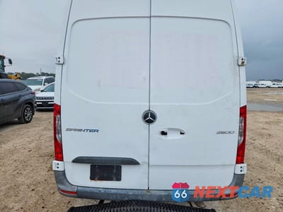 Zdjęcie 10 z 14 samochodu: 2022 MERCEDES BENZ SPRINTER 2500 DELIVERY VAN VIN:W1Y40BHY5NT097186 - miniatura