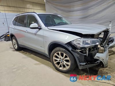 Czwarte zdjęcie samochodu z boku: 2016 BMW X5 XDRIVE35I VIN:5UXKR0C52G0P30443 - miniatura
