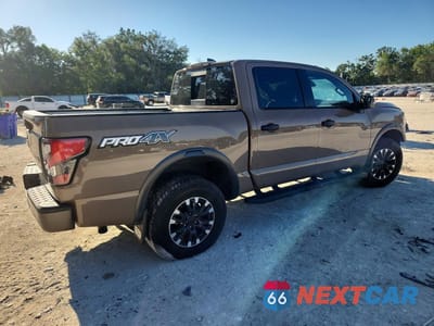 Trzecie zdjęcie samochodu z tyłu: 2023 NISSAN TITAN SV VIN:1N6AA1ED9PN118853 - miniatura