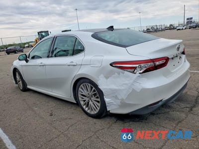 Drugie zdjęcie samochodu z przodu: 2019 TOYOTA CAMRY XLE VIN:4T1B11HK2KU781323 - miniatura